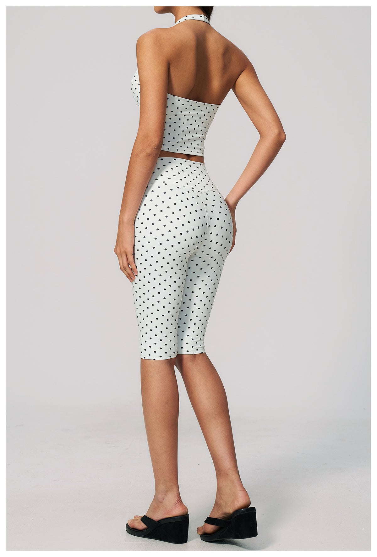 Polka Chic Capri